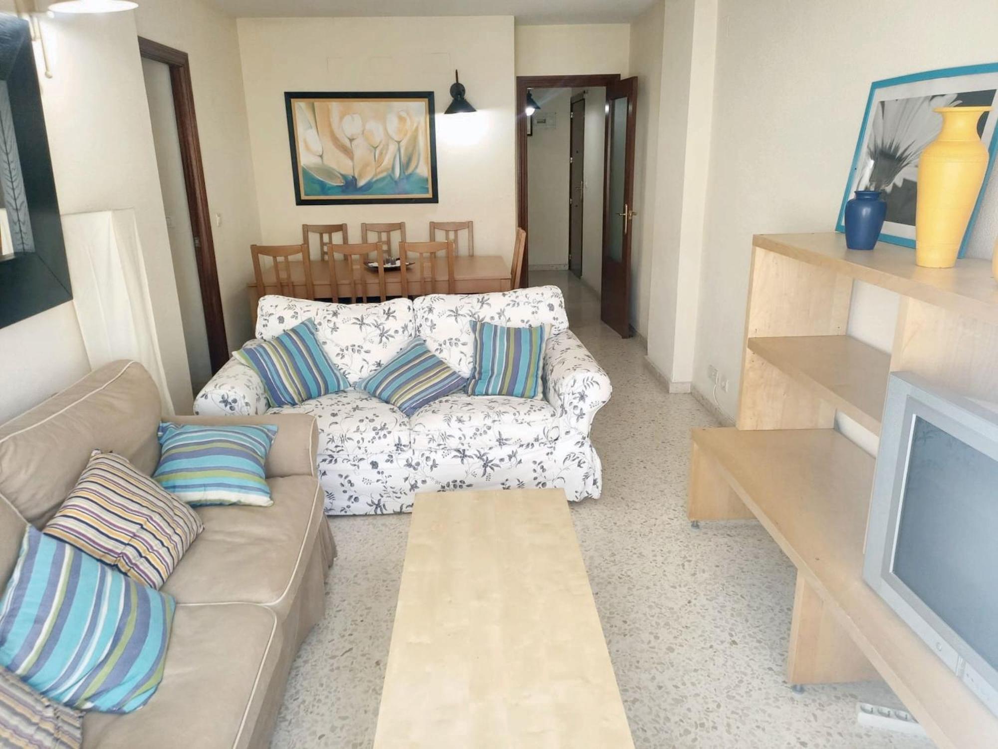 Spacious In Near Beaches 115 M²